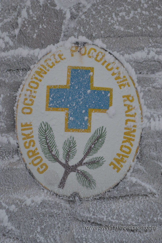 W schronisku mieści się także dyżurka GOPR